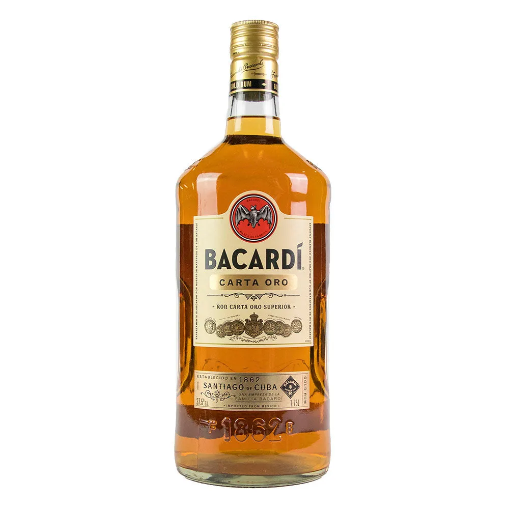 Ron Bacardi Oro - botella completa de frente