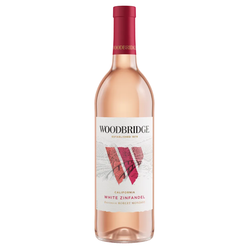 Vino Woodbrige white zinafandel - botella completa de frente