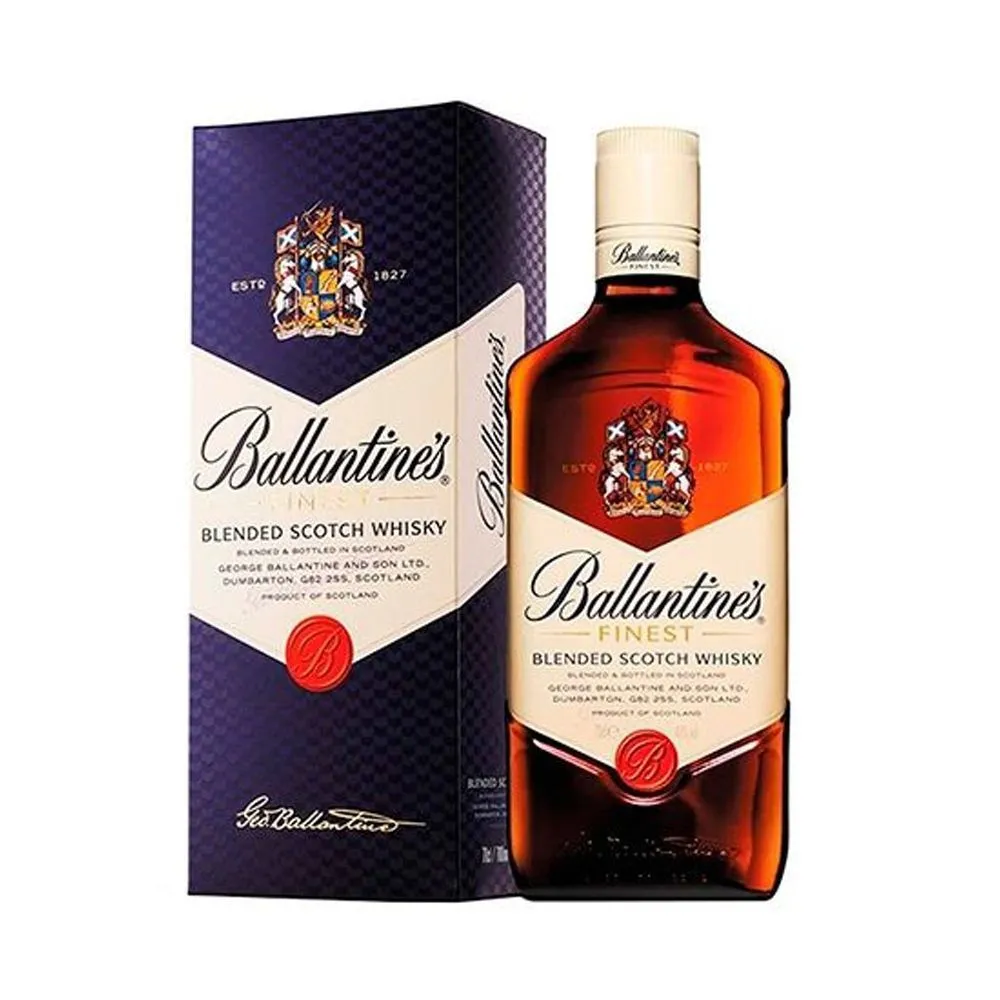 Whisky Ballantine's Finest - botella completa de frente