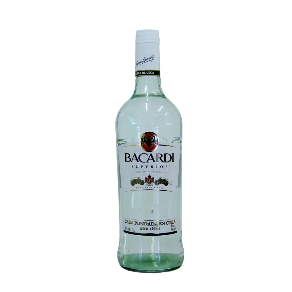 Ron Bacardi superior blanco - botella completa de frente