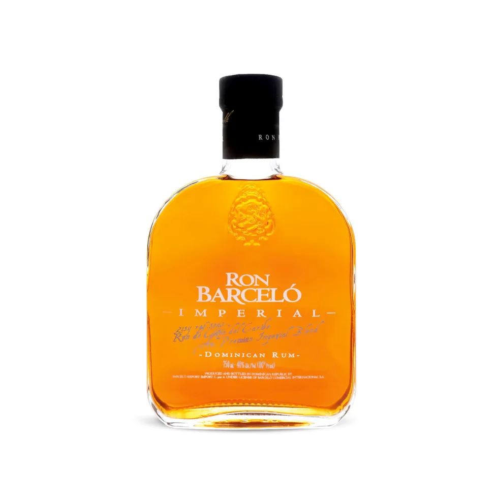 Ron Barceló imperial con 43% vol botella - botella completa de frente